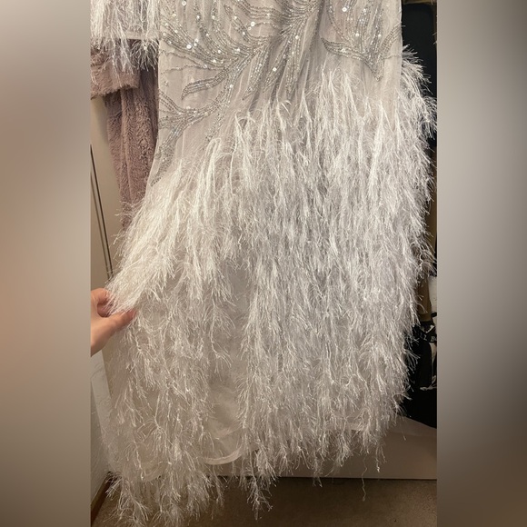 ASOS Elegant Silver Beaded White Feathered Women's Dress - Picture 7 of 10